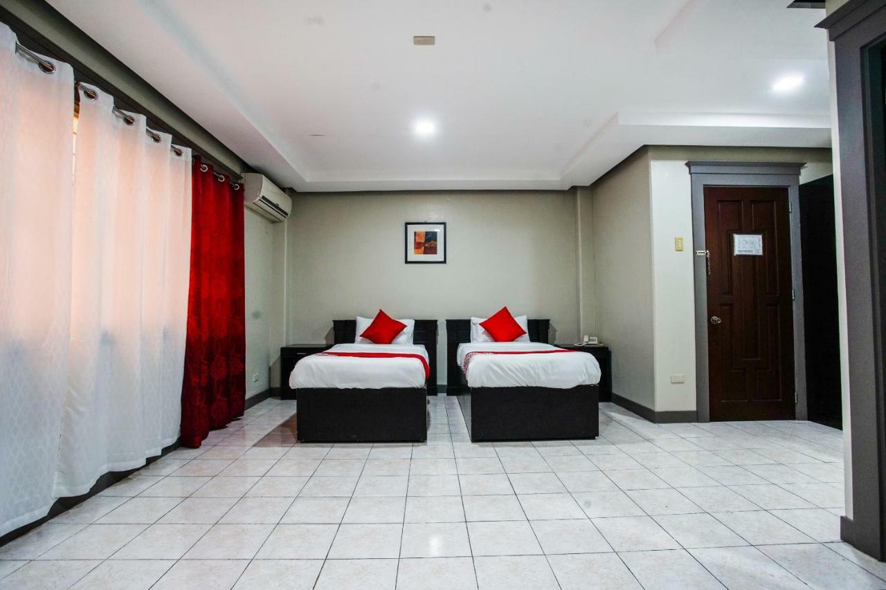 Oyo 192 Tcc Condo-Hostel Davao City Dış mekan fotoğraf